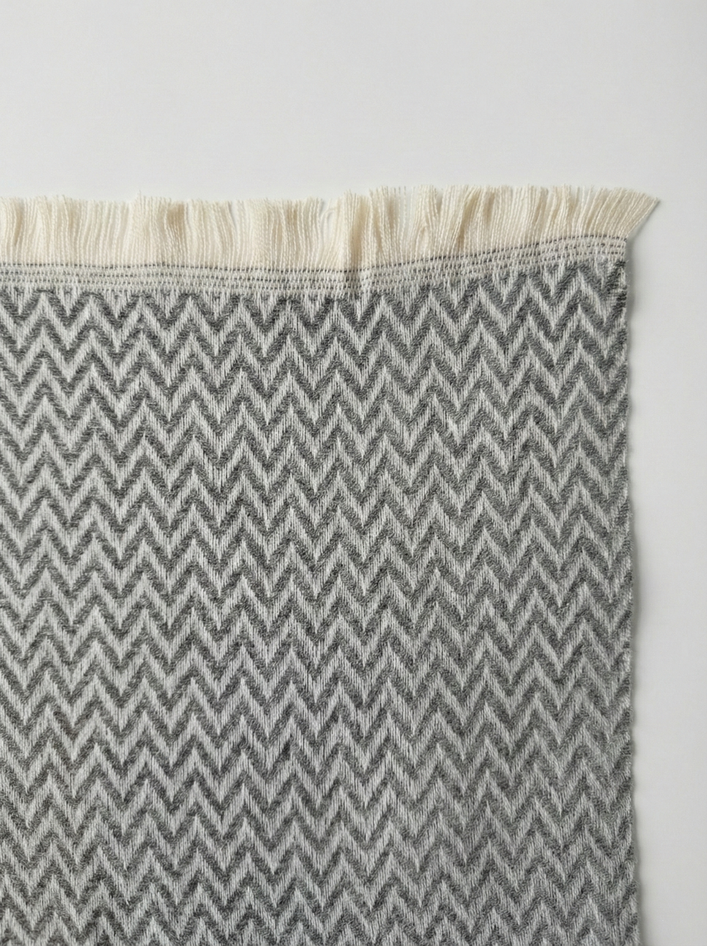 SILVER HERRINGBONE